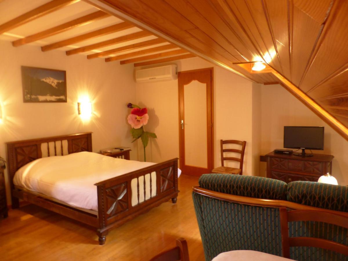 Bed and Breakfast LA Bouigane à Saint-Lary  Extérieur photo